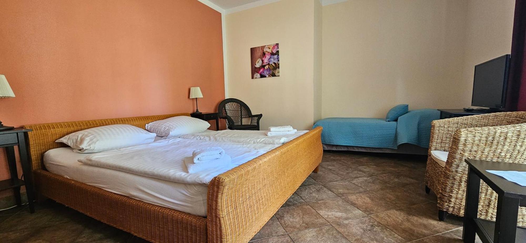 Cellino Hotel Prieros Екстериор снимка